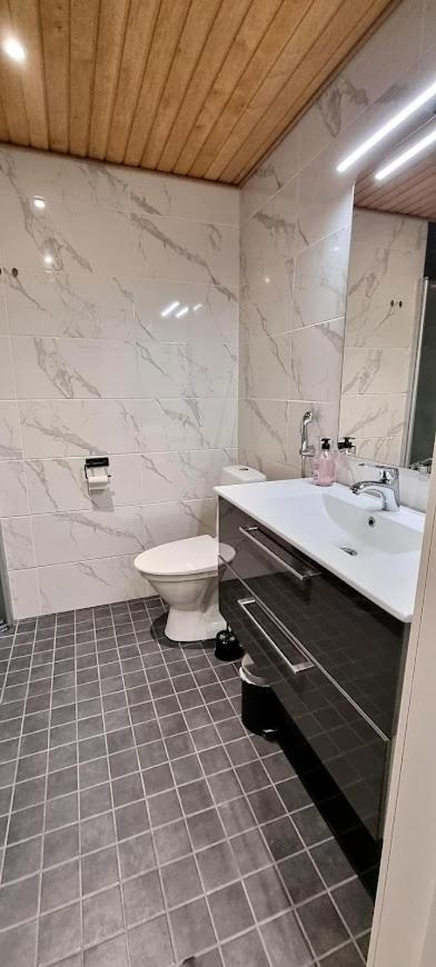 Elegantti Studio Laehellae Kuusamon Keskustaa Apartment ภายนอก รูปภาพ